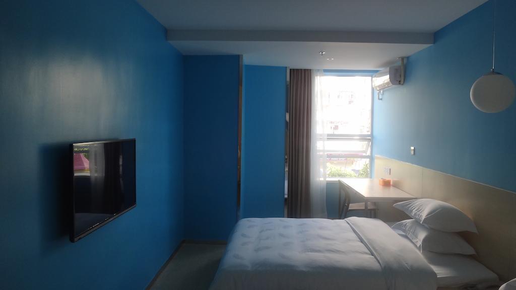 Colour Inn - She Kou Branch Shenzhen Room photo